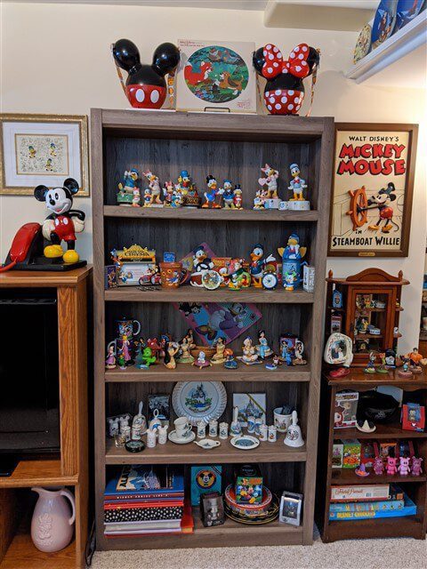 Disney Collectible Bookcase 1